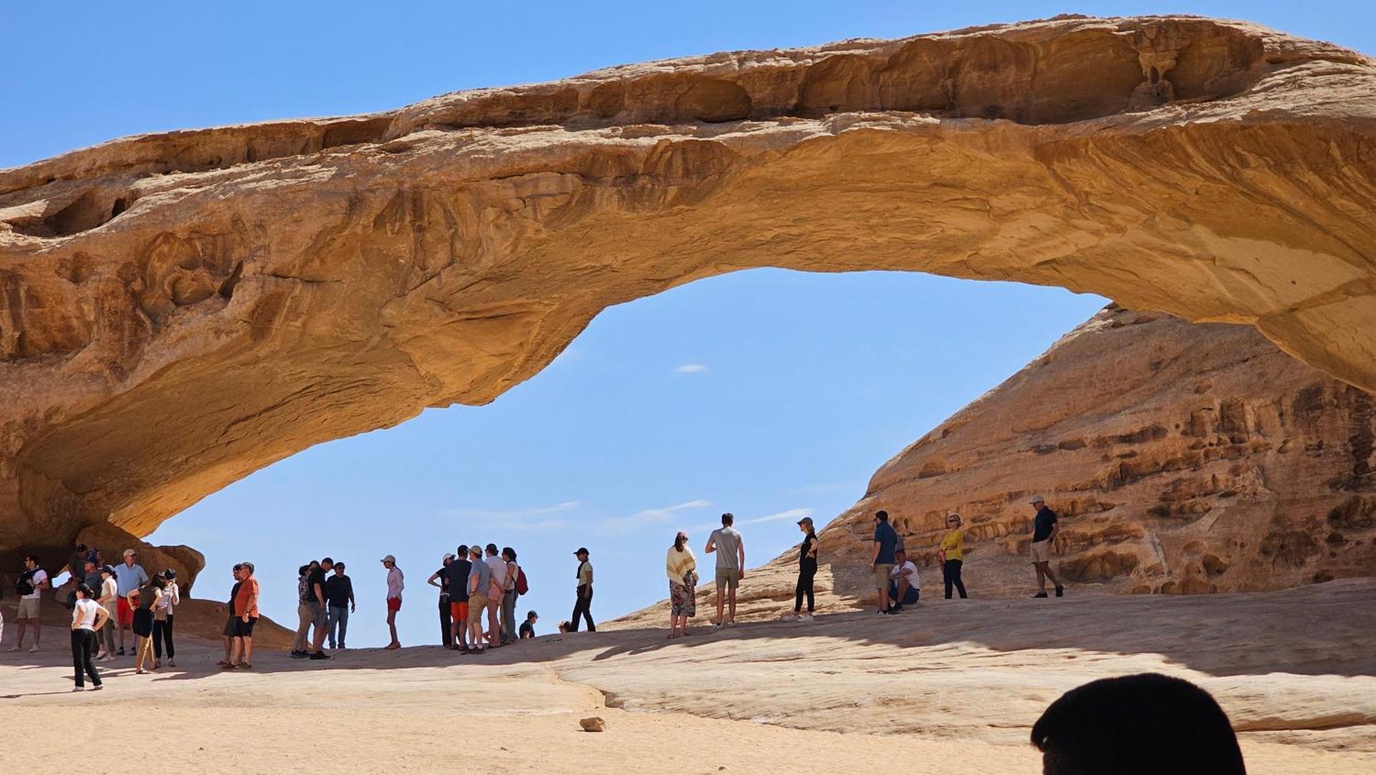 Bed and Breakfast Titanic Camp Wadi Rum Exterior foto