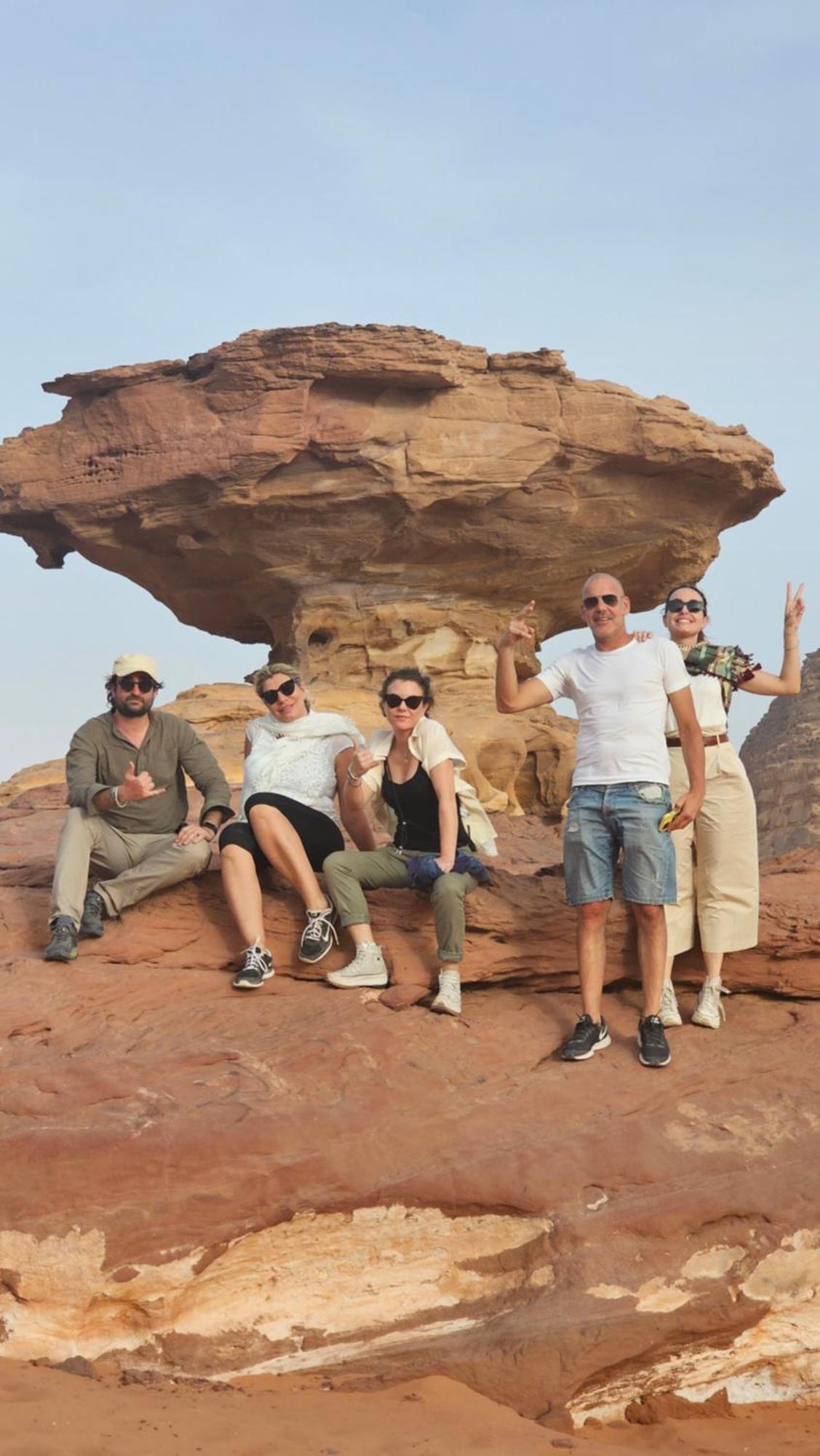 Bed and Breakfast Titanic Camp Wadi Rum Exterior foto