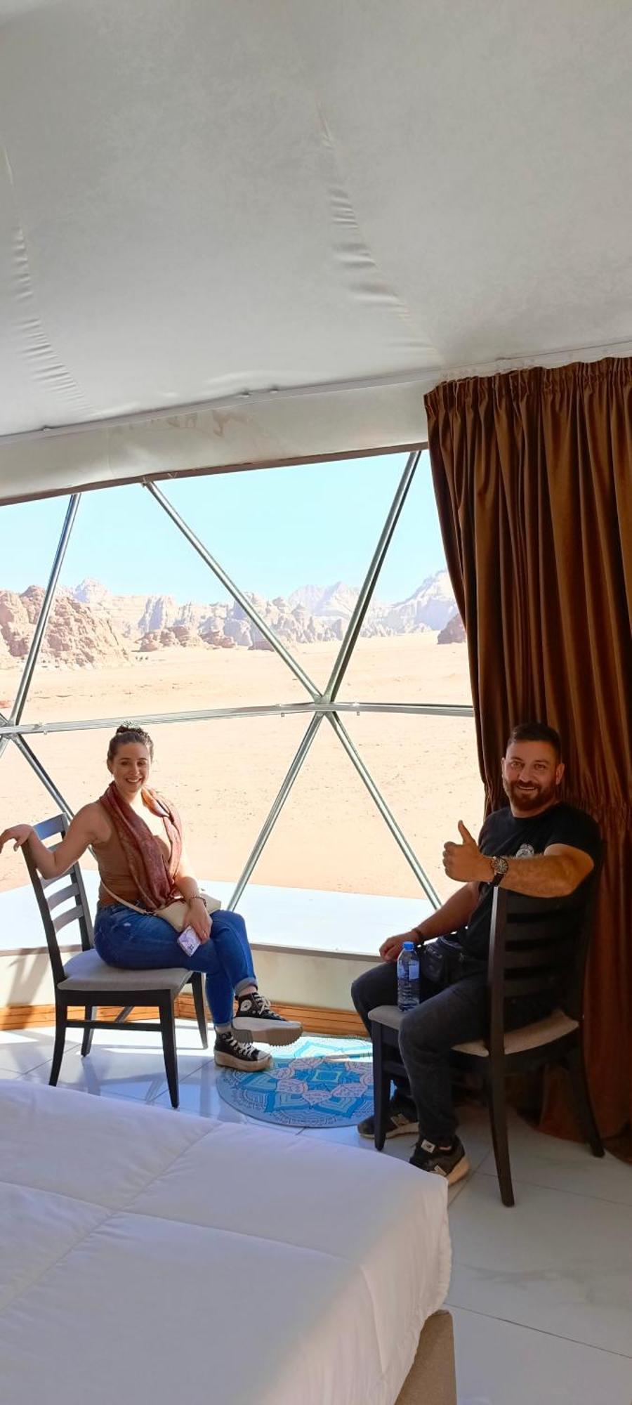 Bed and Breakfast Titanic Camp Wadi Rum Exterior foto